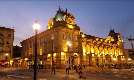 我行我素素食旅遊~葡萄牙石頭小鎮.波爾圖經典浪漫之旅11日(含領隊司機小費/上網卡/有自理餐)